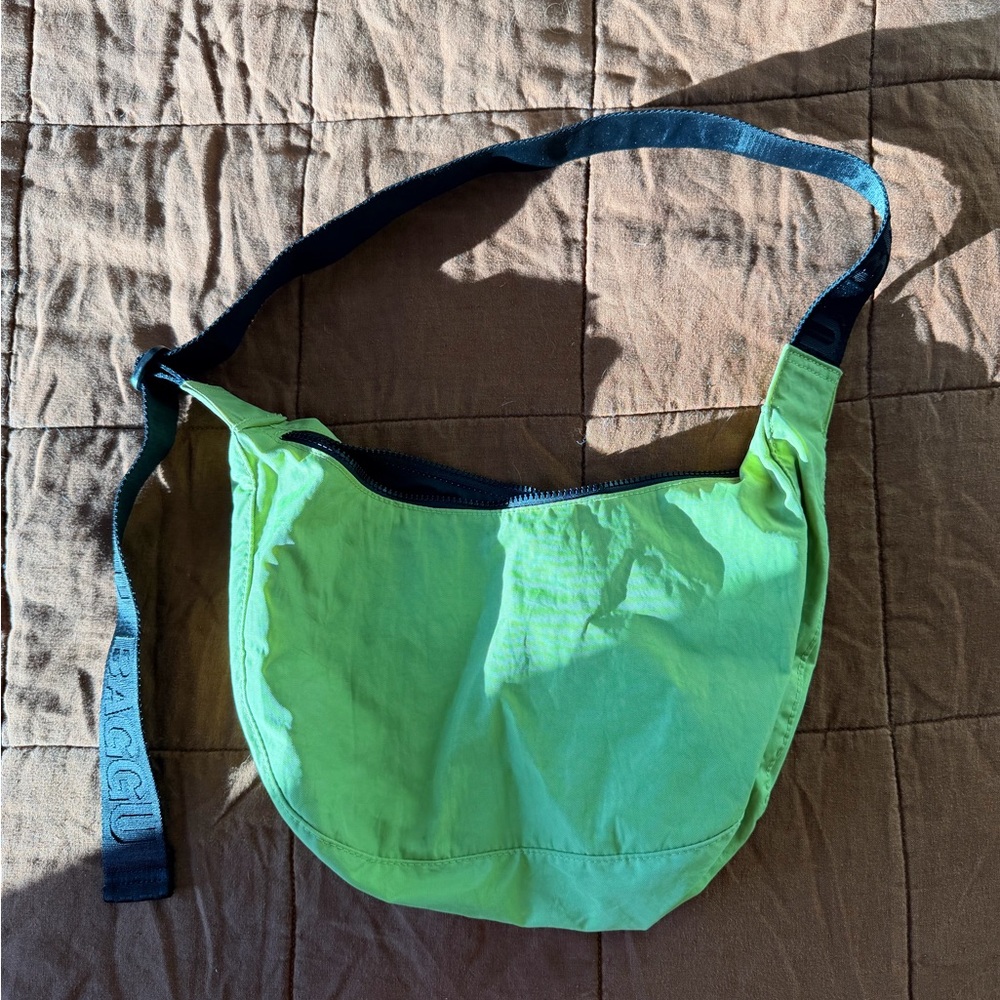 Baggu  Green Shoulder Bag (not lime green, lighting makes it look like that!)
